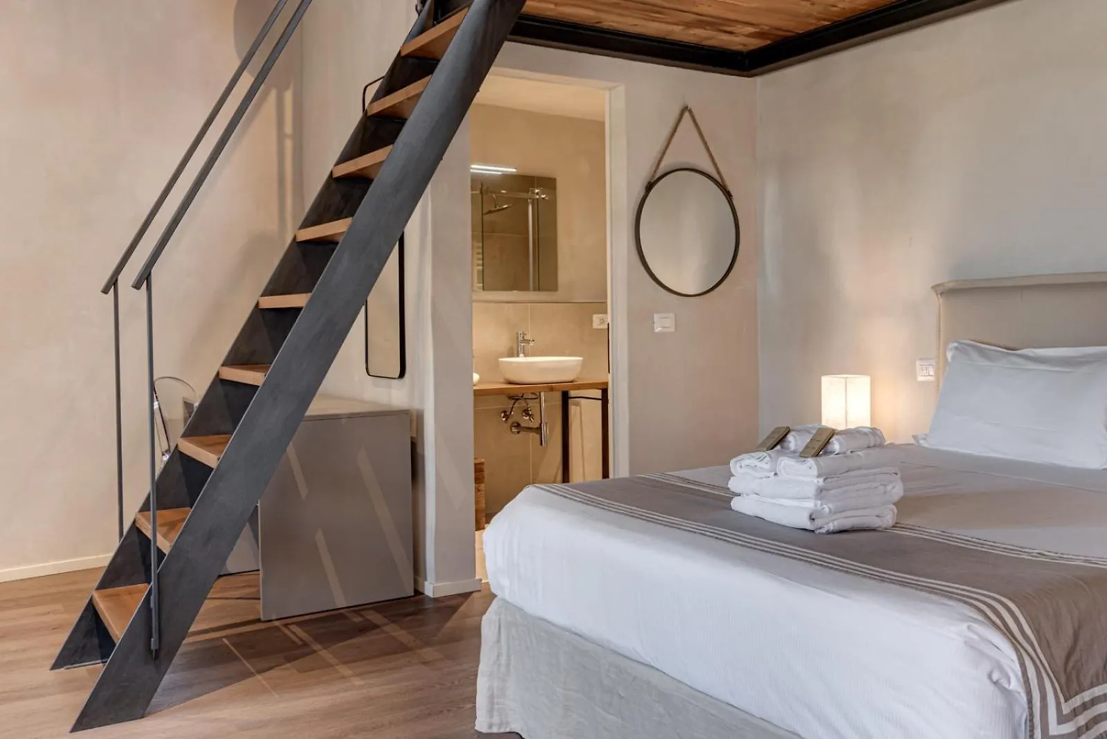 Borgo Medievale San Quirico D'Orcia B&B - Capitano Collection - Albergo Diffuso 0*,