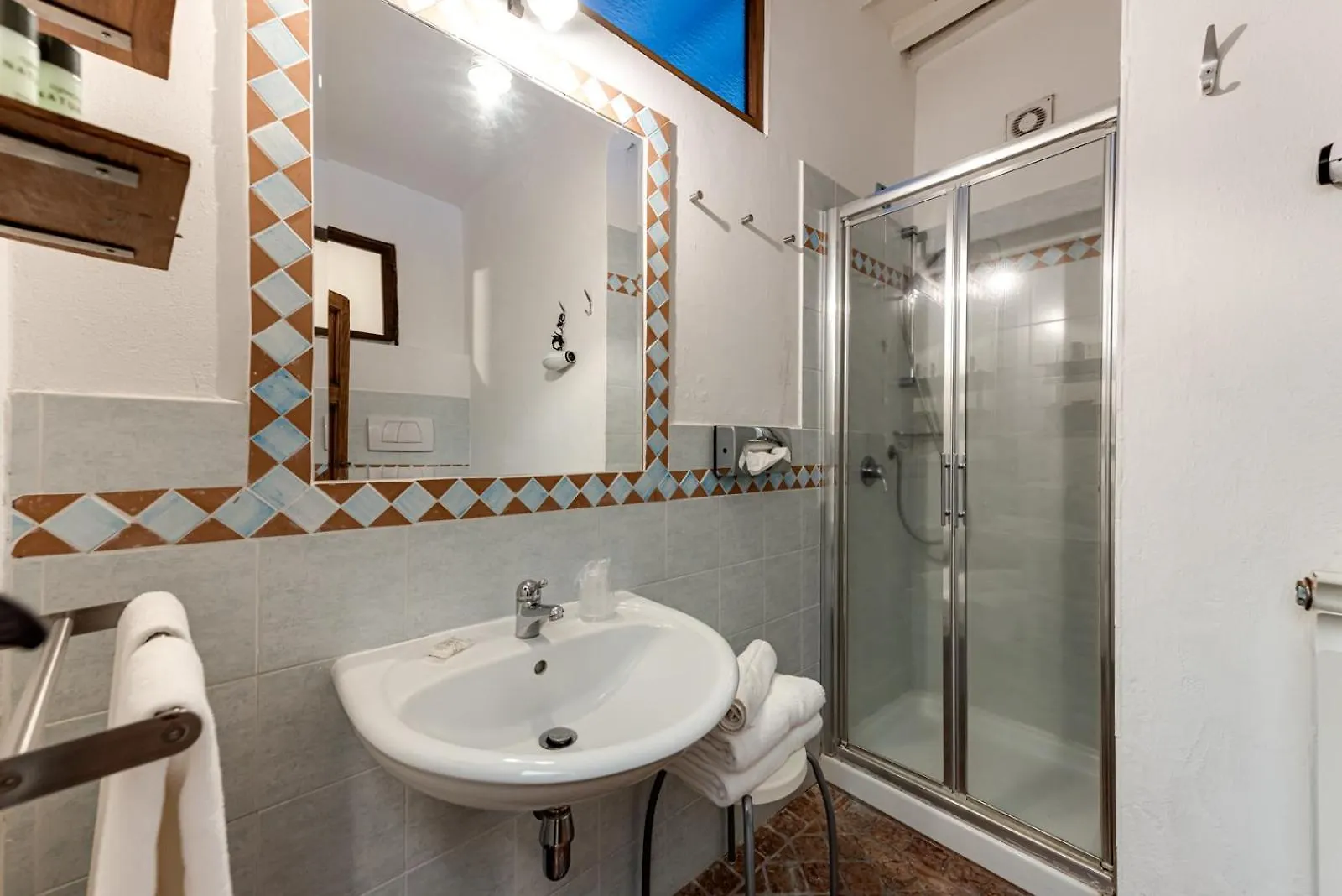 Bed & Breakfast Borgo Medievale San Quirico D'Orcia B&B - Capitano Collection - Albergo Diffuso