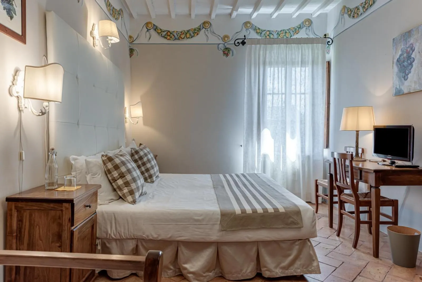Bed & Breakfast Borgo Medievale San Quirico D'Orcia B&B - Capitano Collection - Albergo Diffuso