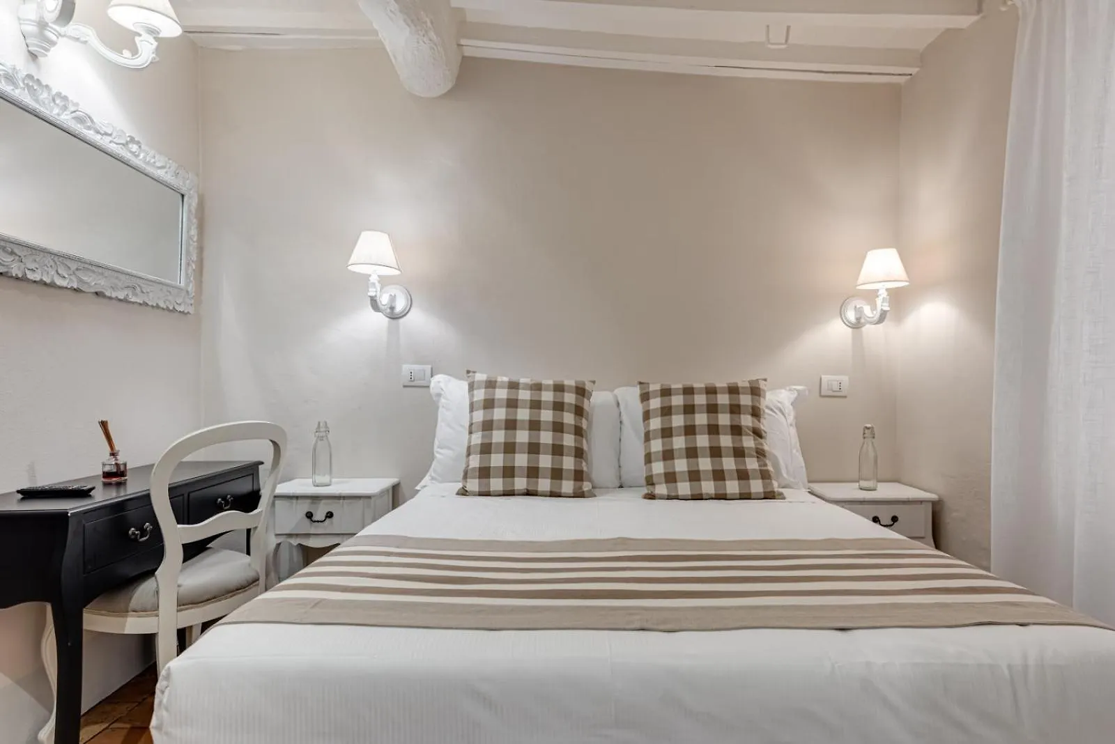 Bed & Breakfast Borgo Medievale San Quirico D'Orcia B&B - Capitano Collection - Albergo Diffuso Italy