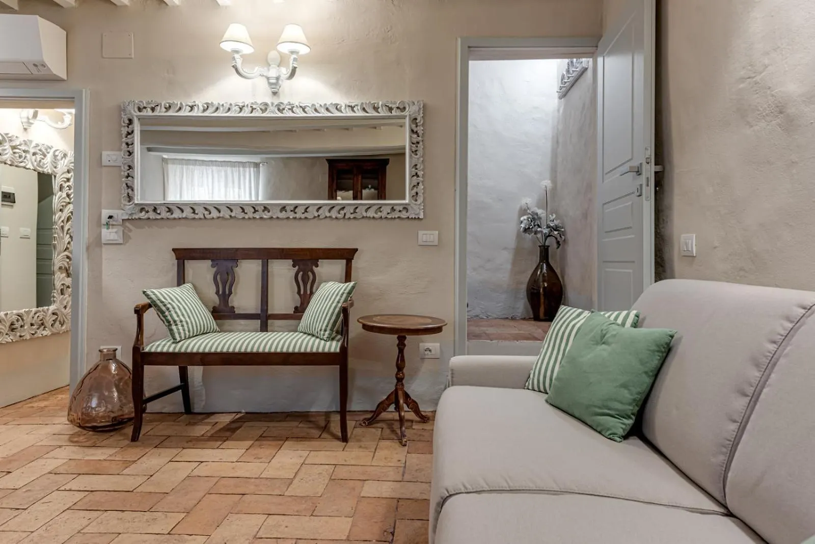 Borgo Medievale San Quirico D'Orcia B&B - Capitano Collection - Albergo Diffuso 0*,