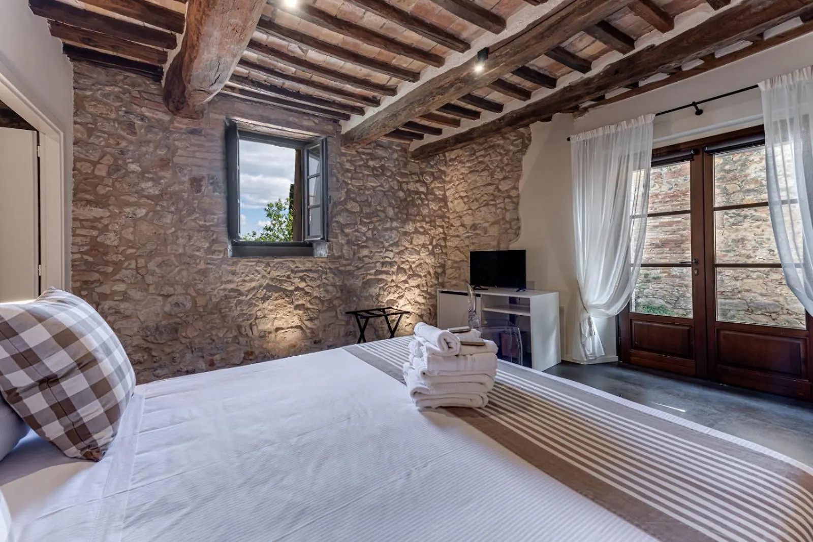 Borgo Medievale San Quirico D'Orcia B&B - Capitano Collection - Albergo Diffuso